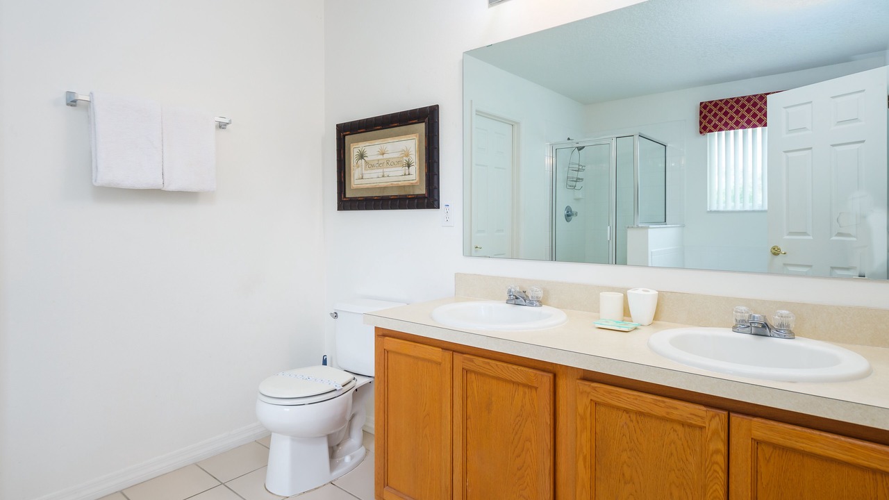 Photo of Bathroom in Legacy Park