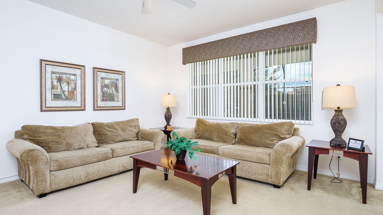 Photo of Livingroom in Legacy Park