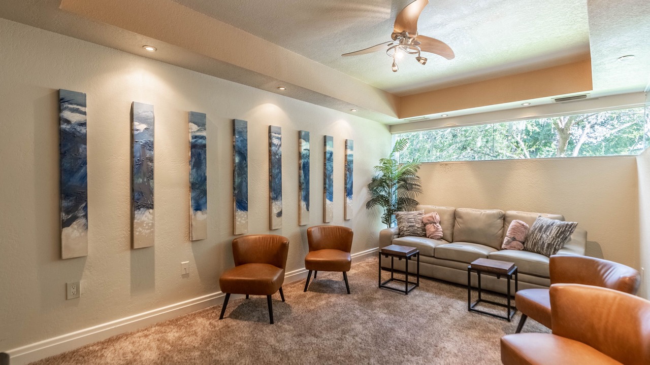 Photo of Livingroom in Beach Park