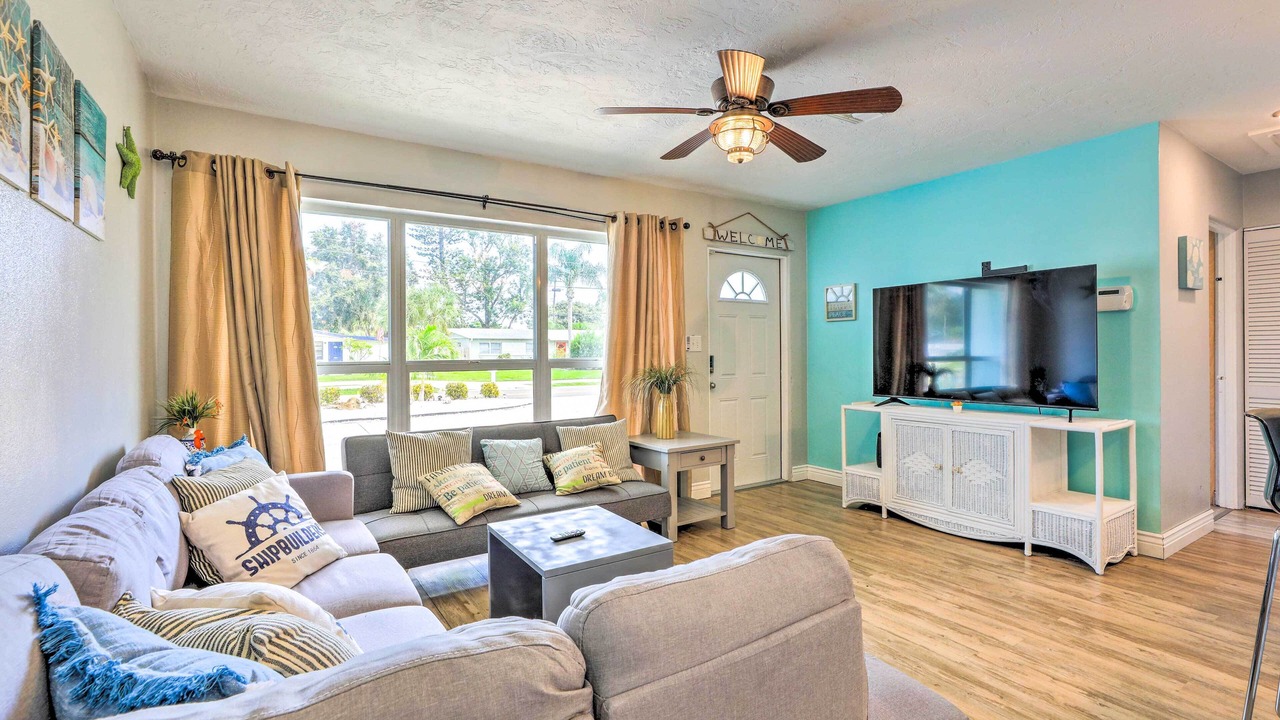 Photo of Livingroom in Bayshore Gardens