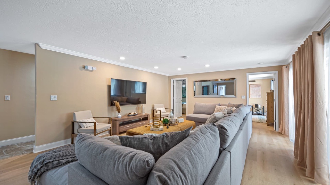 Photo of Livingroom in Anona