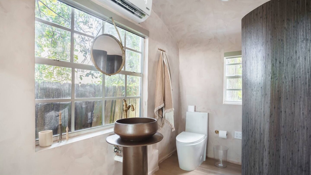Photo of Bathroom in Poinciana Park