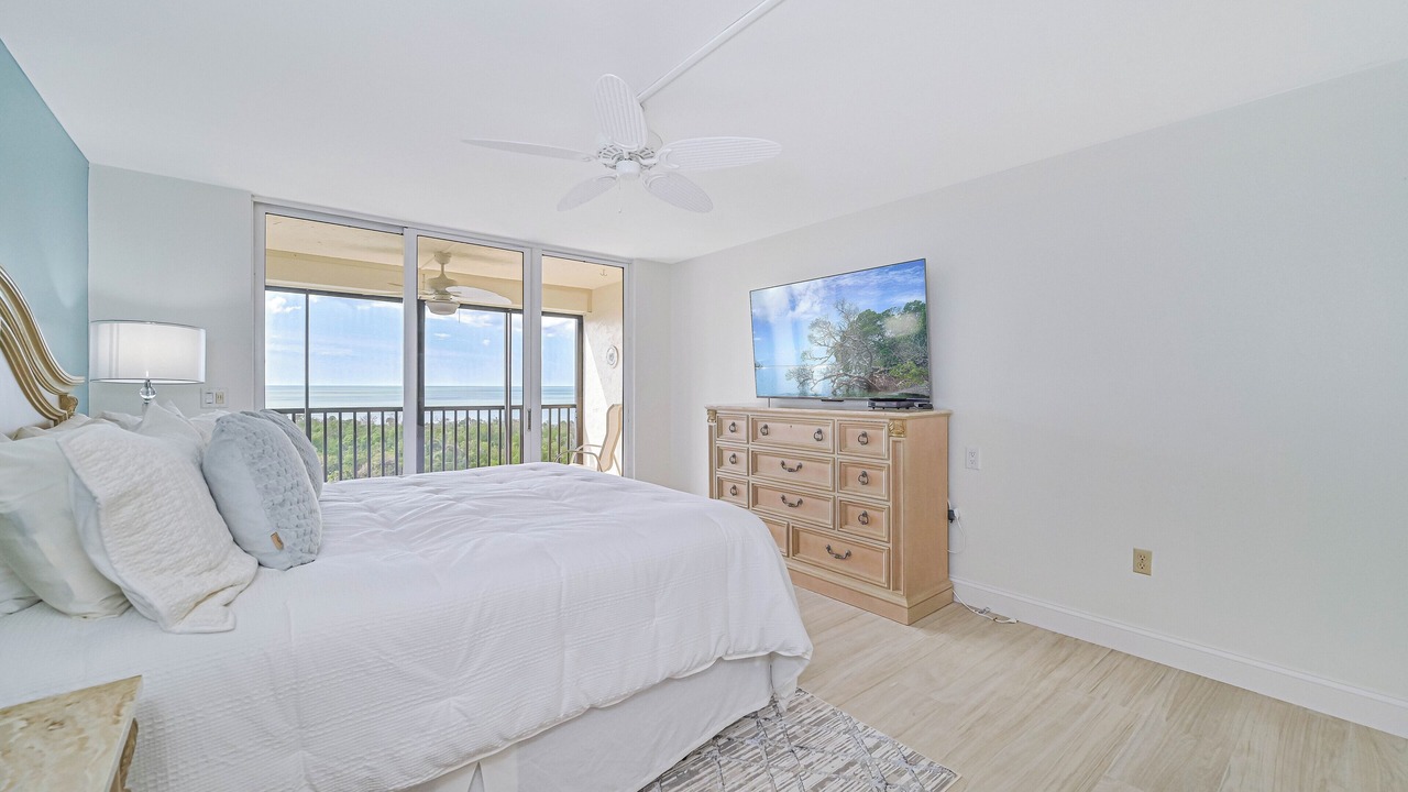Photo of Patio Balcony in Vanderbilt Beach
