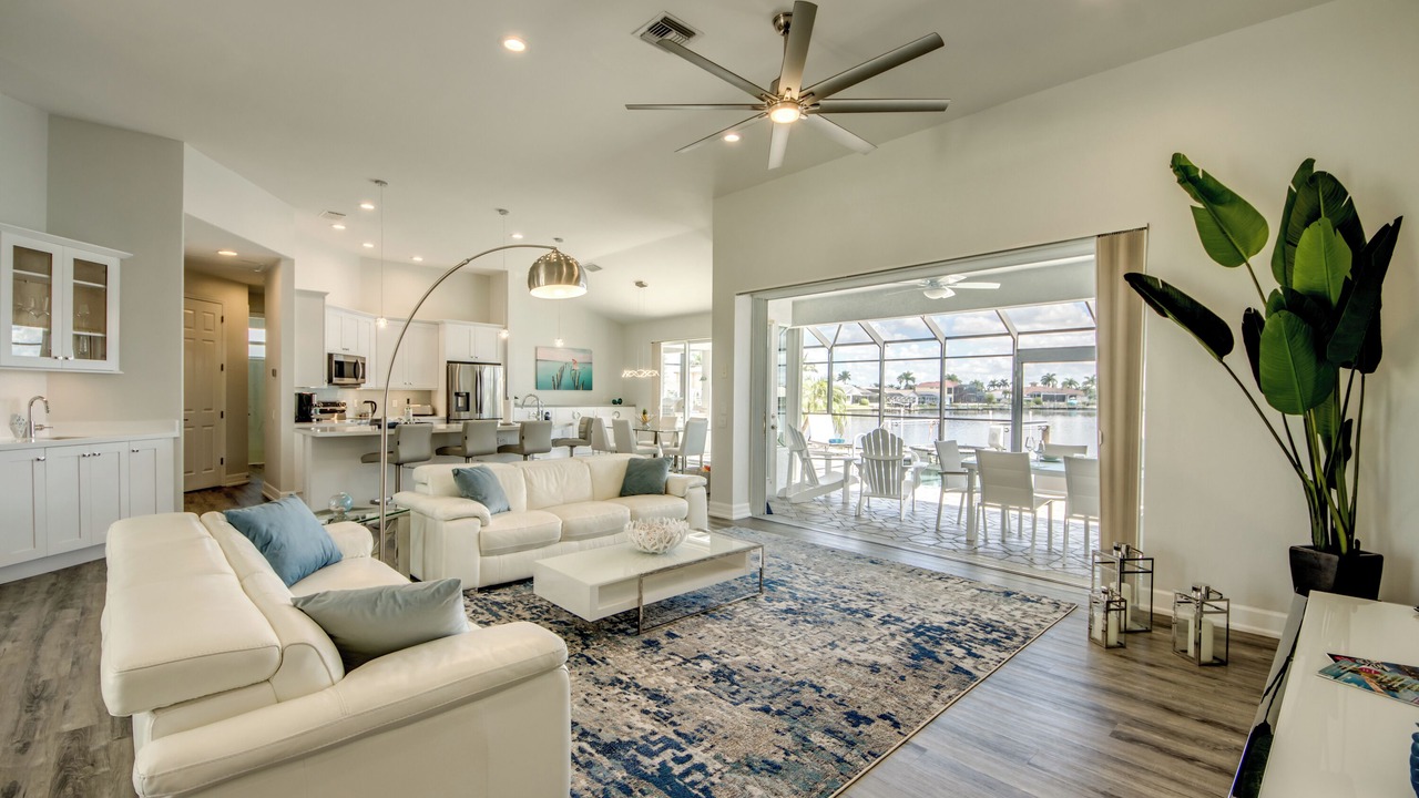 Photo of Livingroom in Eight Lakes