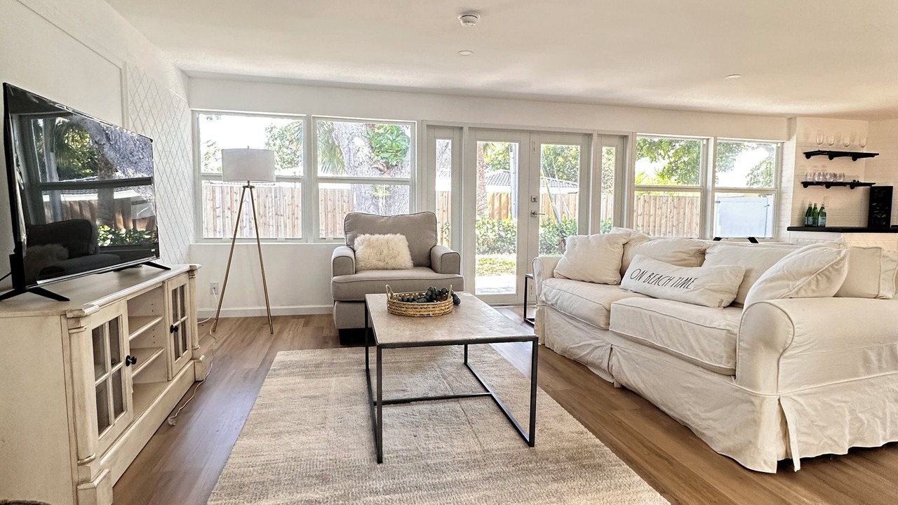 Photo of Livingroom in Lighthouse Point