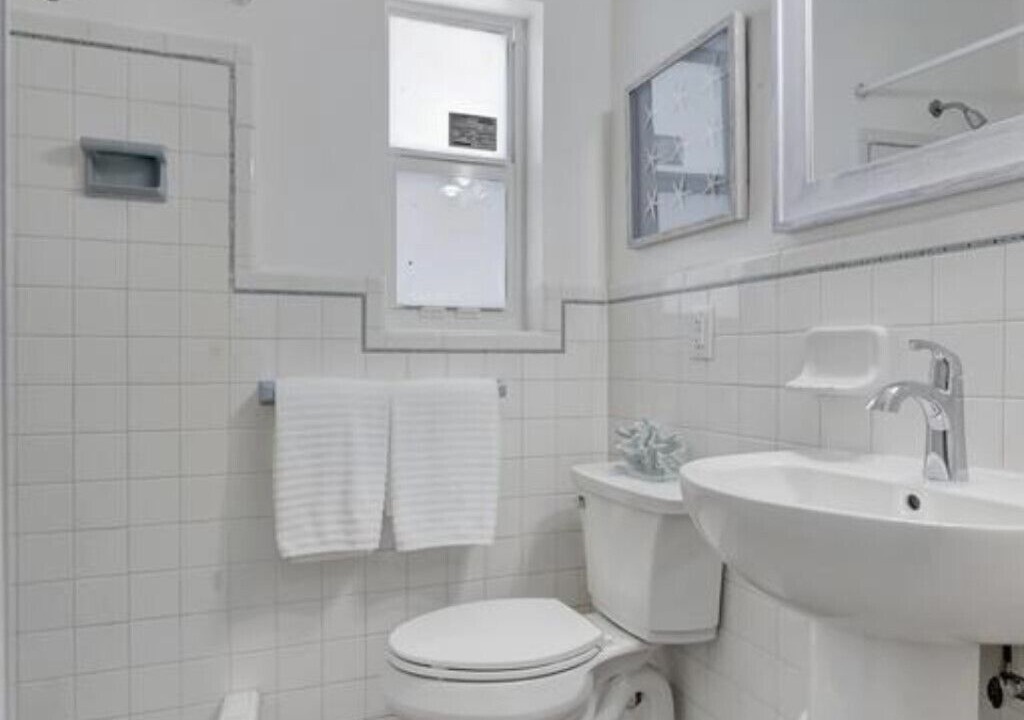 Photo of Bathroom in Lighthouse Point