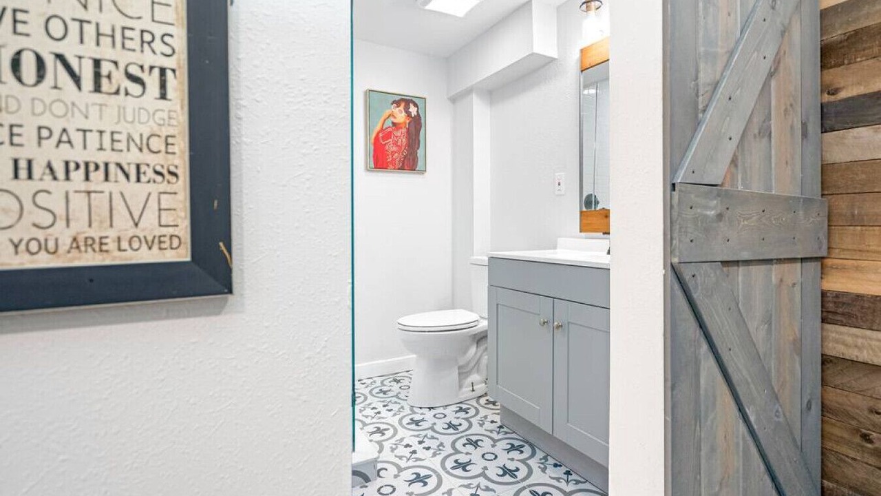Photo of Bathroom in Oakford Park
