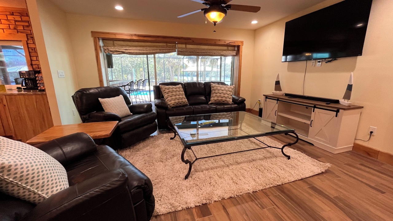Photo of Livingroom in Old Homosassa