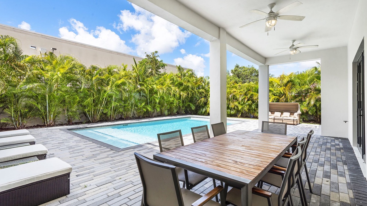 Photo of Outdoor in South Miami
