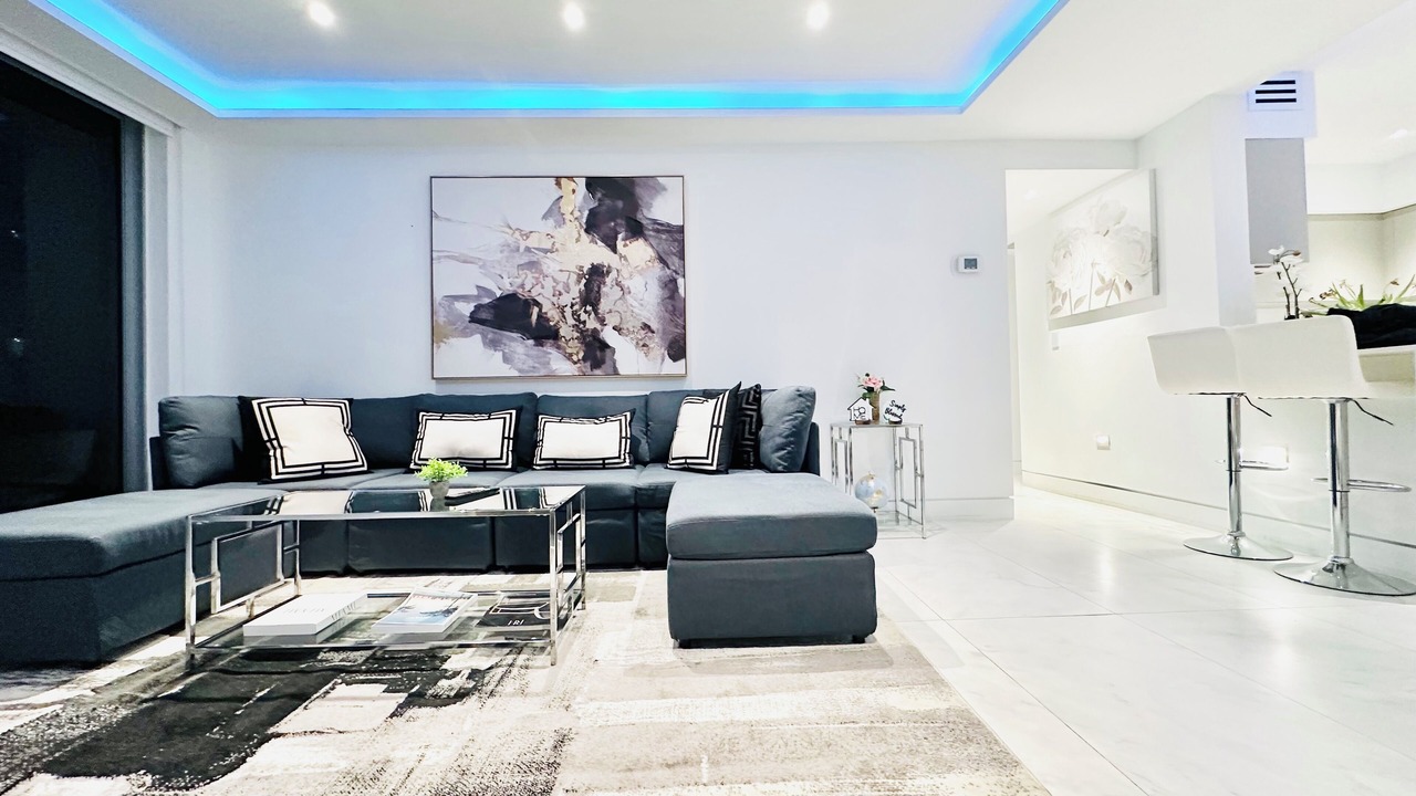 Photo of Livingroom in West Avenue