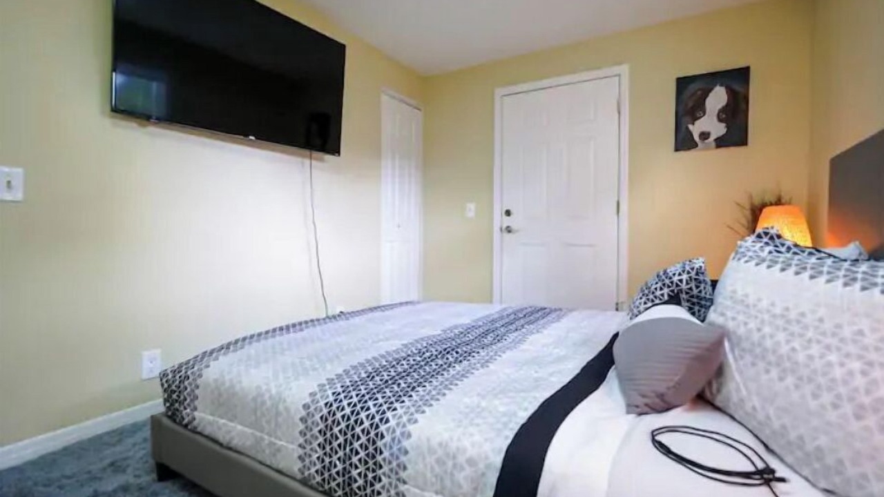 Photo of Bedroom in Orange Park