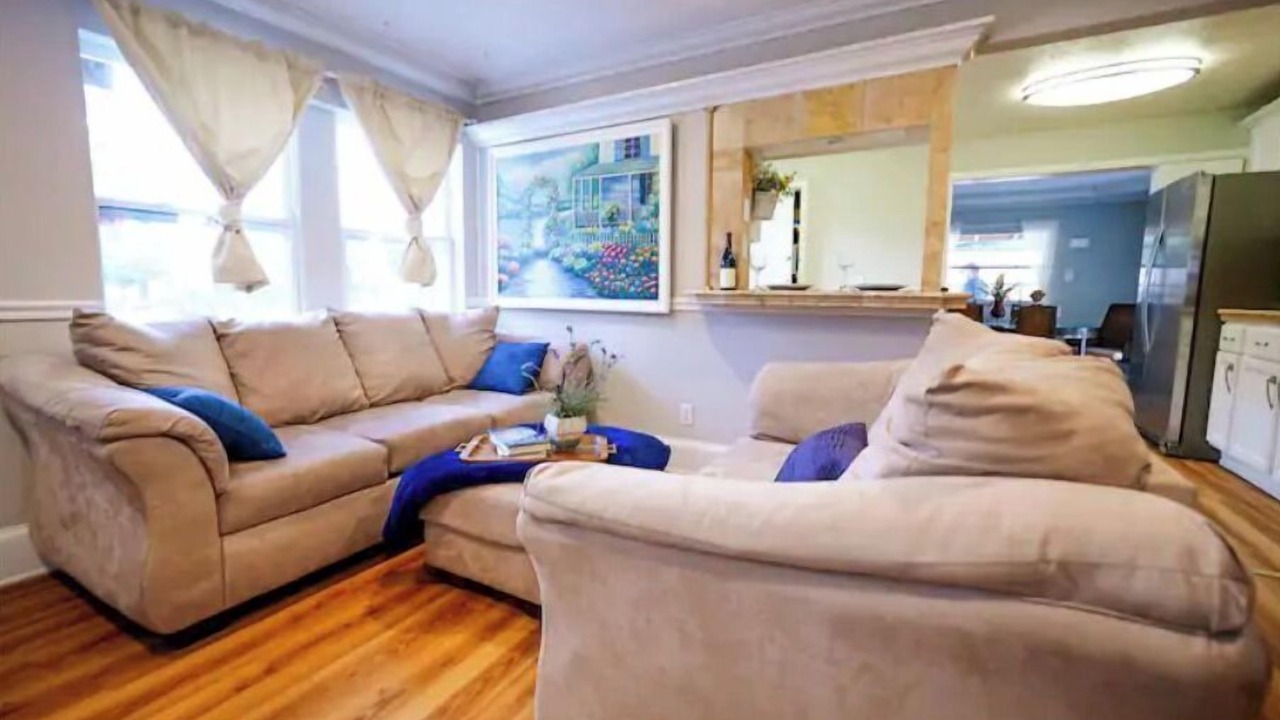 Photo of Livingroom in Orange Park