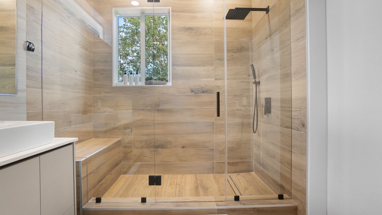 Photo of Bathroom in Biscayne Park