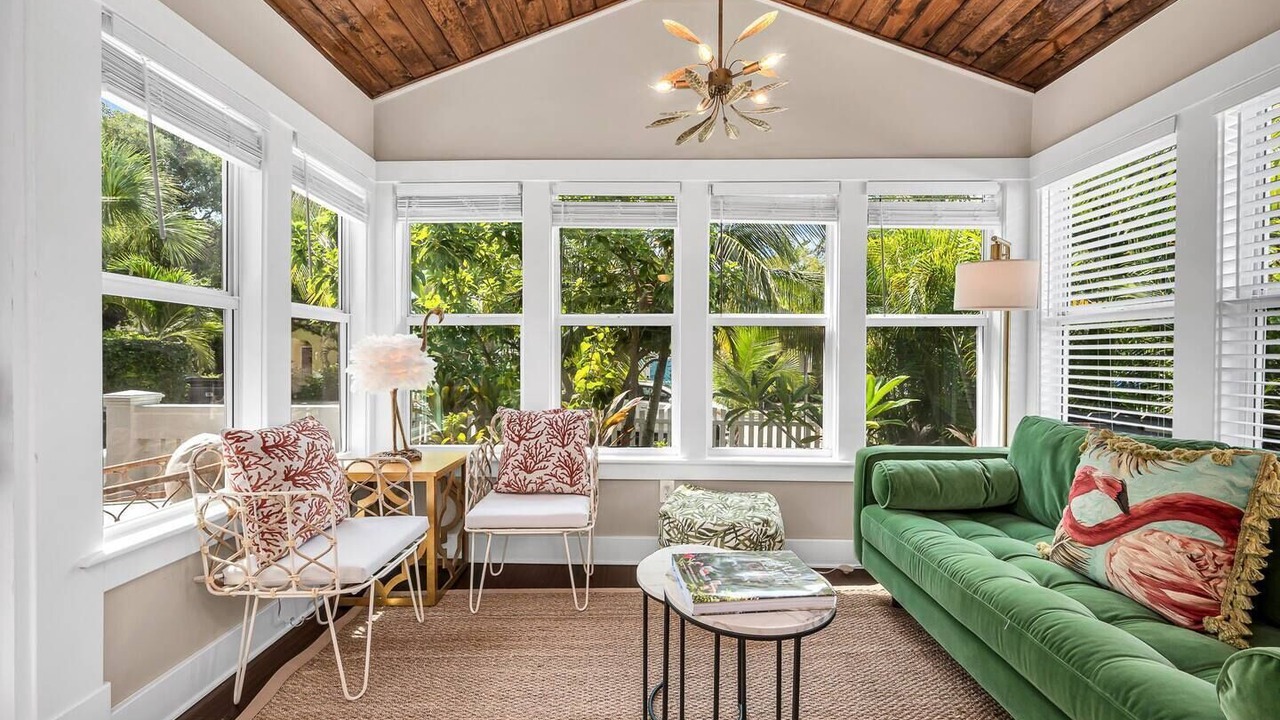 Photo of Bedroom in Flamingo Parks