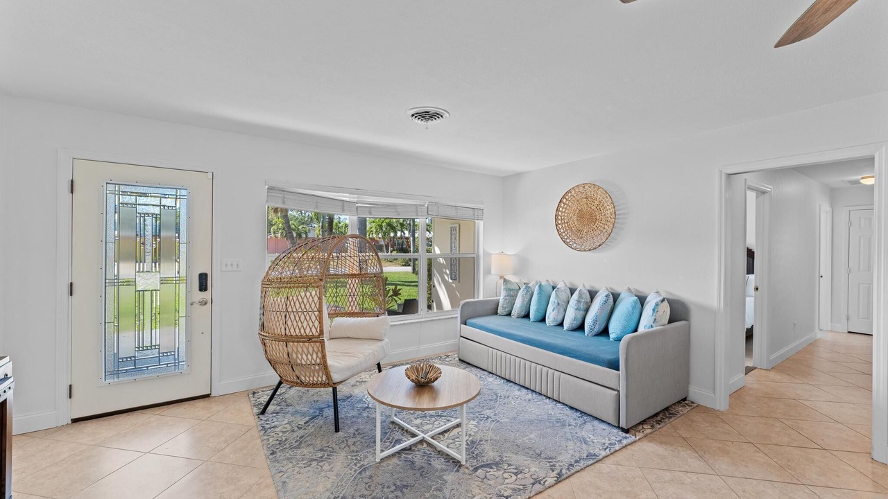 Photo of Livingroom in Cocoa Isles