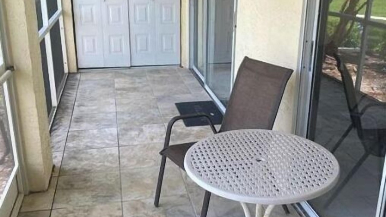 Photo of Patio Balcony in Kings Lake