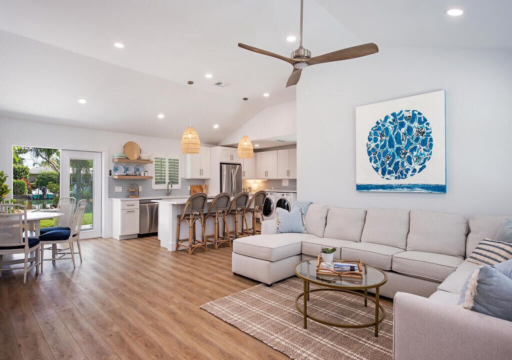 Photo of Livingroom in Isles of Capri