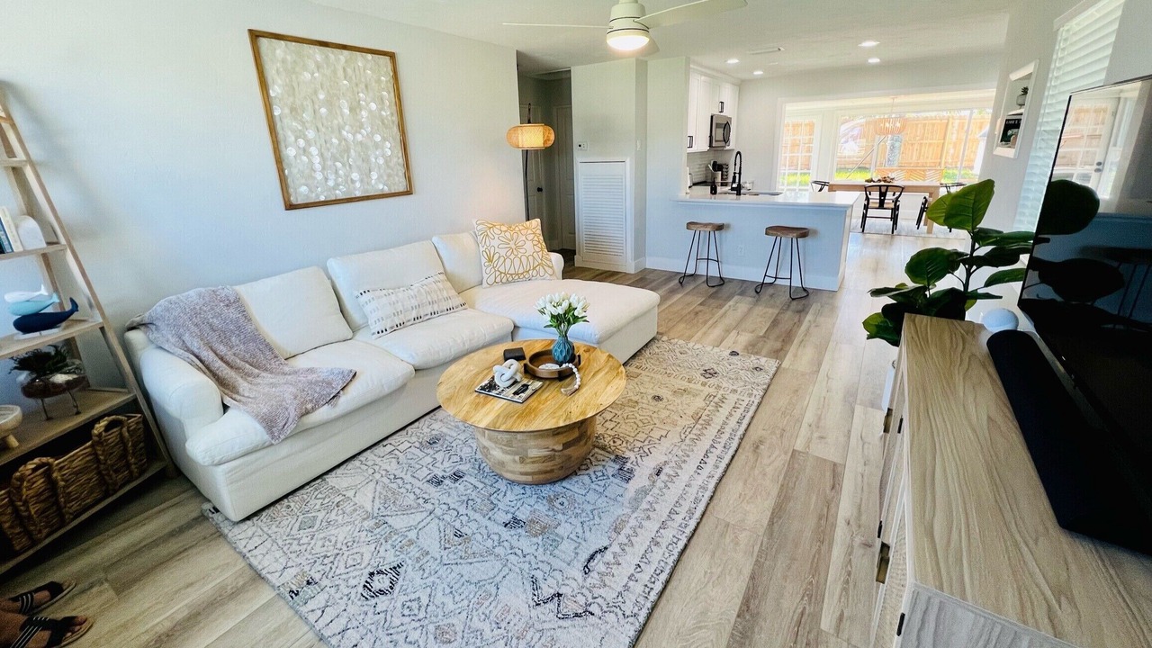 Photo of Livingroom in River Breeze Estates