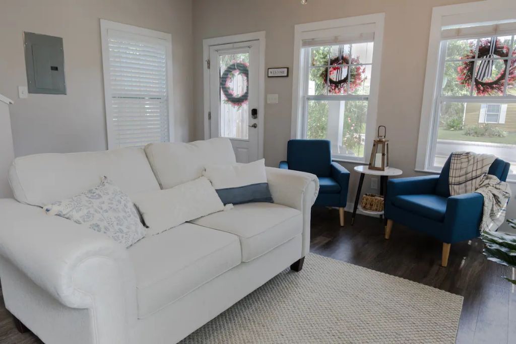 Photo of Livingroom in Downtown