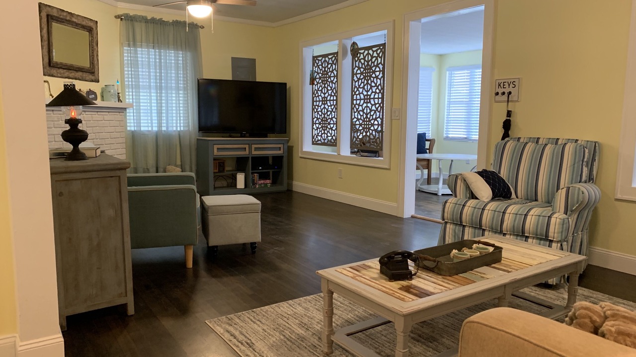 Photo of Bedroom in Tavares