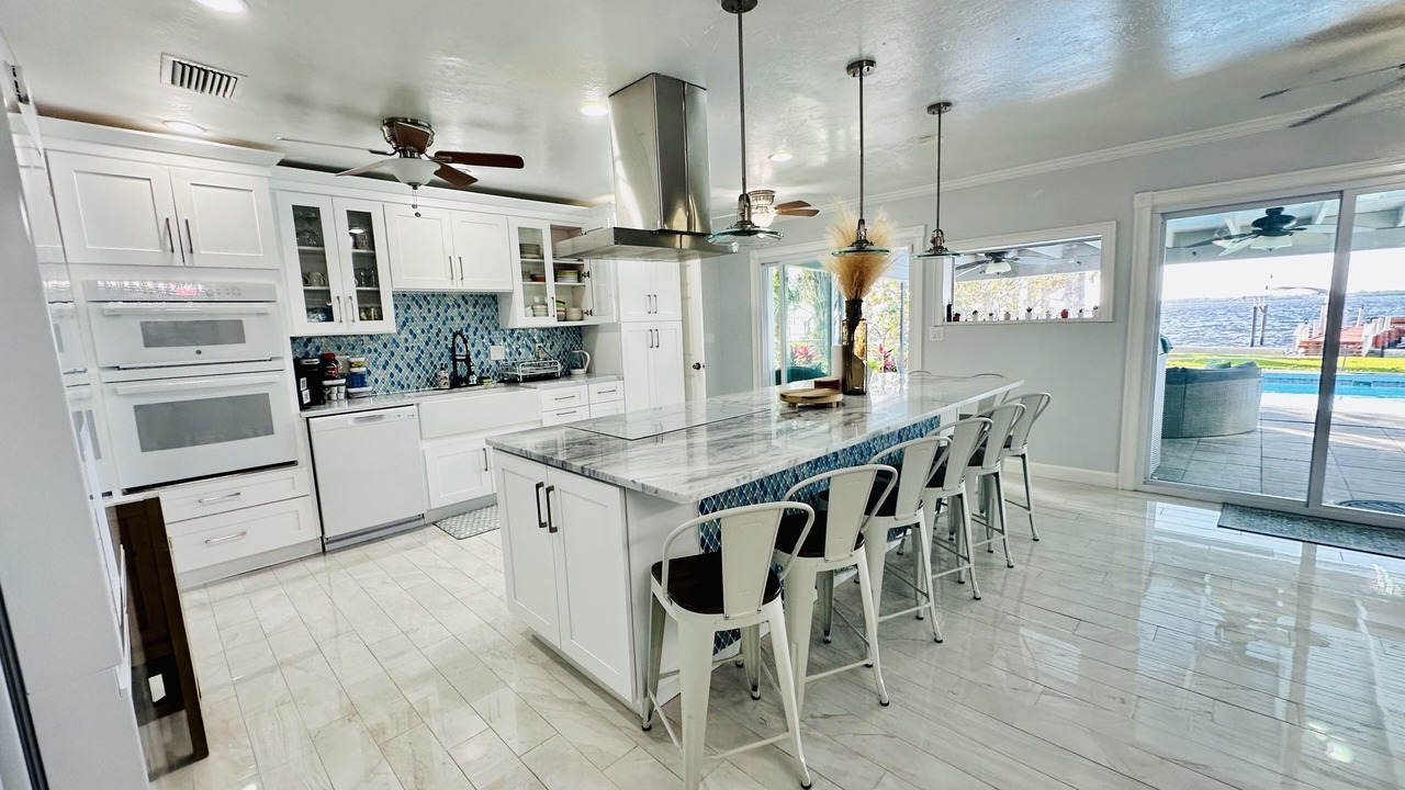 Photo of Kitchen in Rainbow Groves