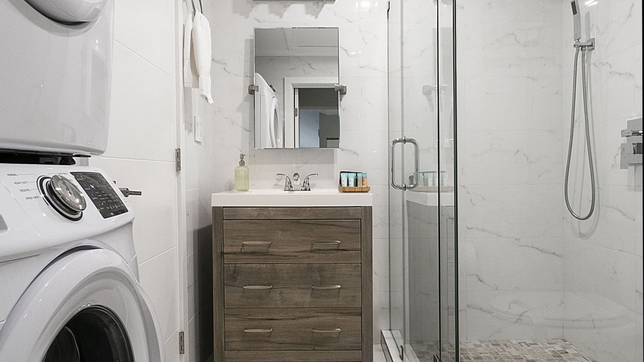 Photo of Bathroom in Dania Beach