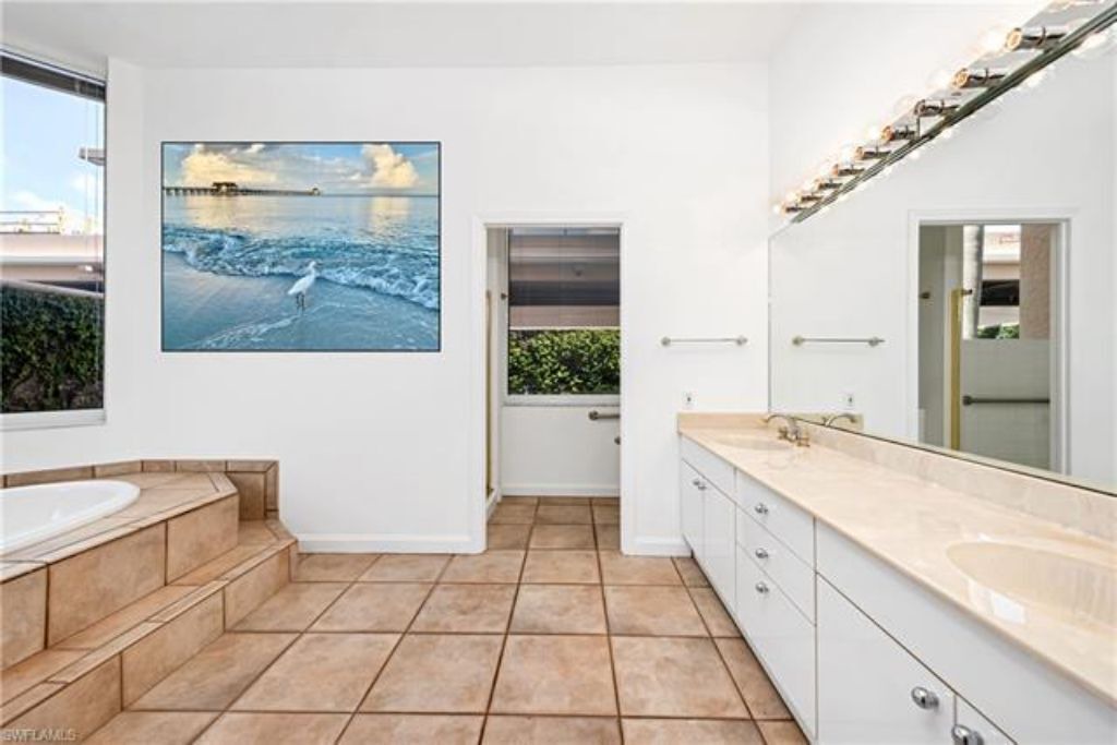 Photo of Bathroom in Pelican Bay