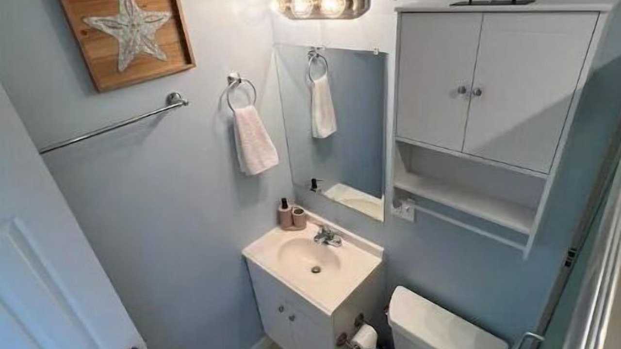 Photo of Bathroom in Victoria Park
