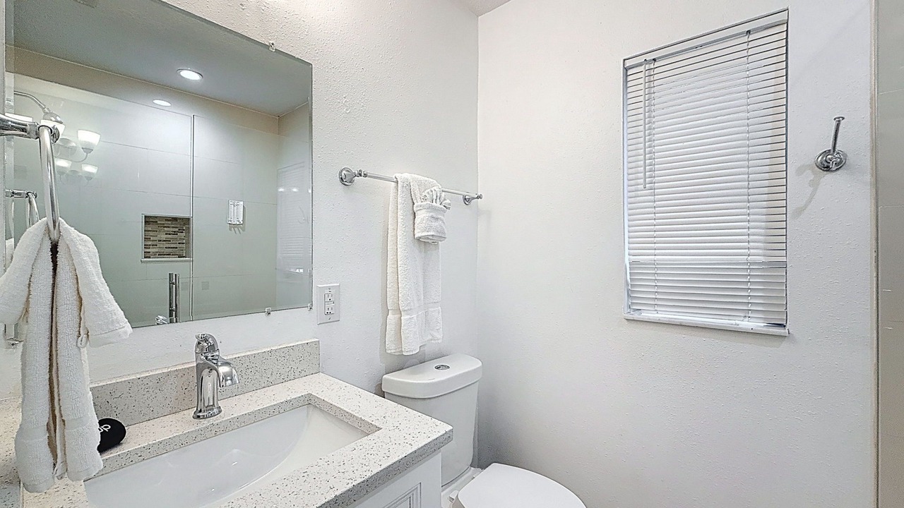 Photo of Bathroom in Orient Park