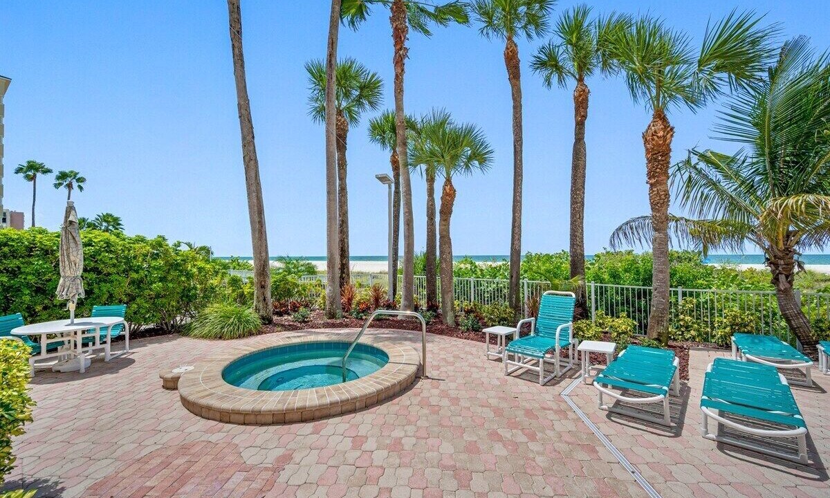 Photo of Outdoor in Sand Key