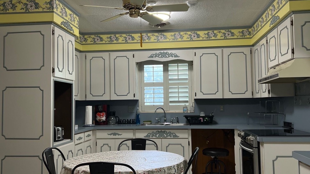 Photo of Kitchen in Live Oak