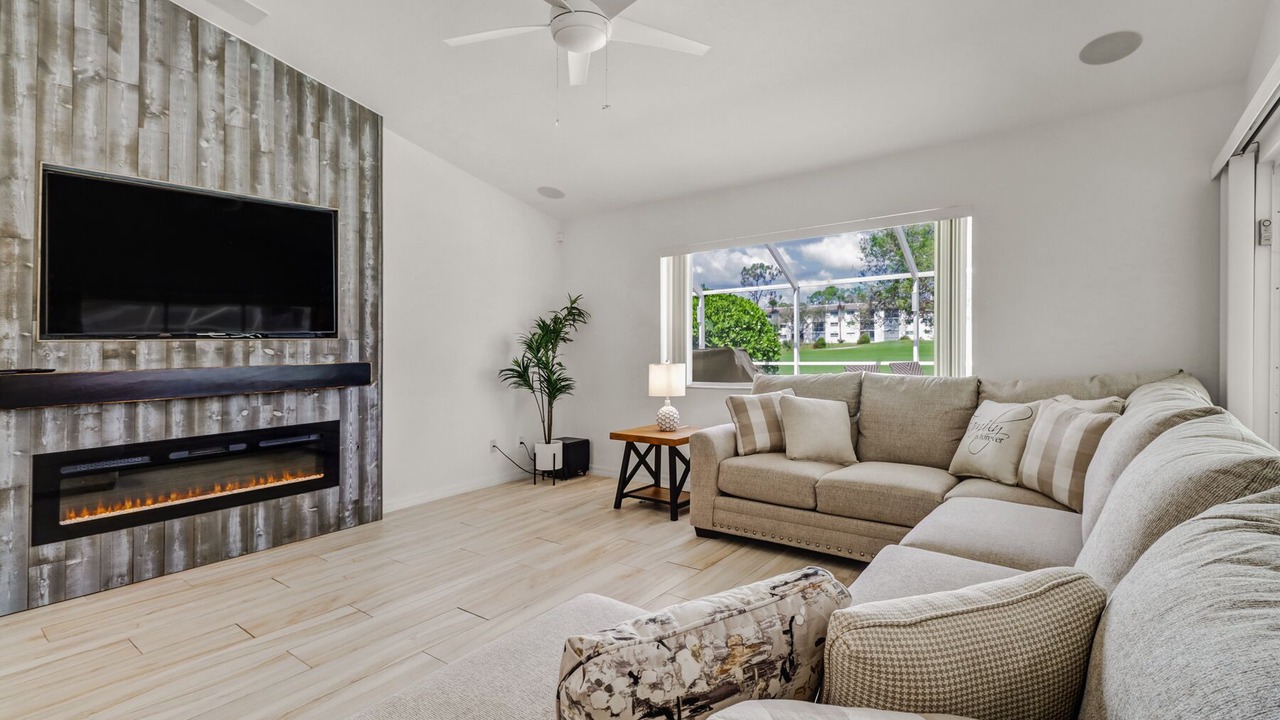 Photo of Bedroom in Lely Golf Estates