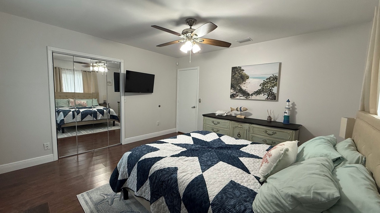 Photo of Bedroom in Sandalfoot Cove