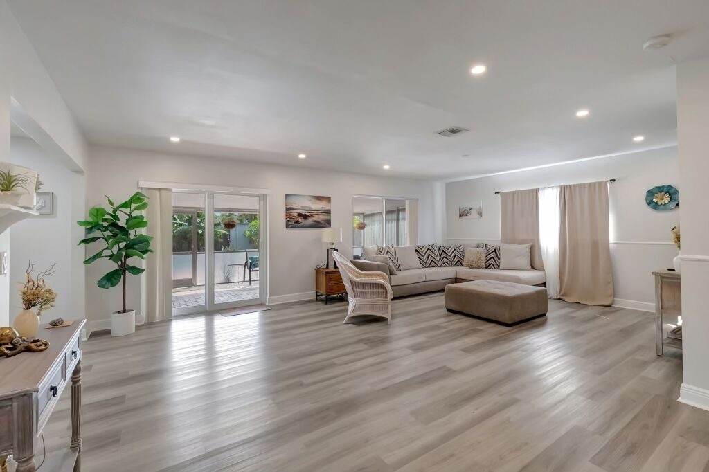 Photo of Livingroom in Sandalfoot Cove