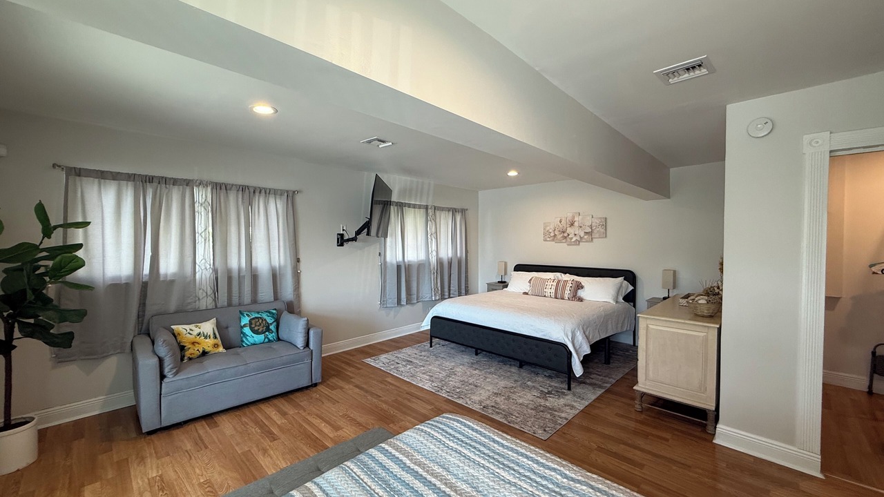 Photo of Bedroom in Sandalfoot Cove