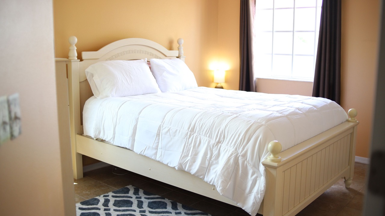 Photo of Bedroom in Ridgewood Lakes