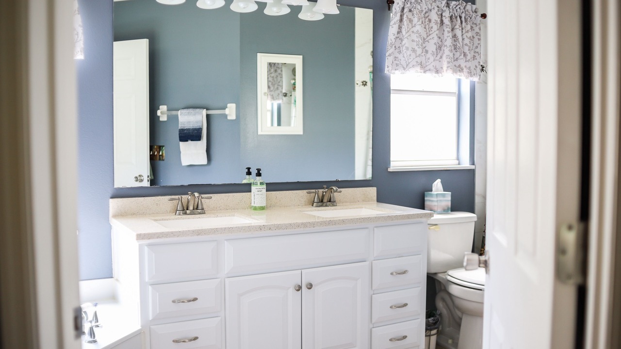 Photo of Bathroom in Ridgewood Lakes
