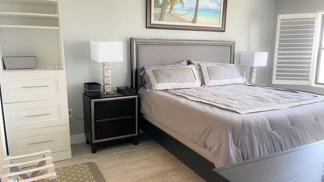 Photo of Bedroom in Vanderbilt Beach