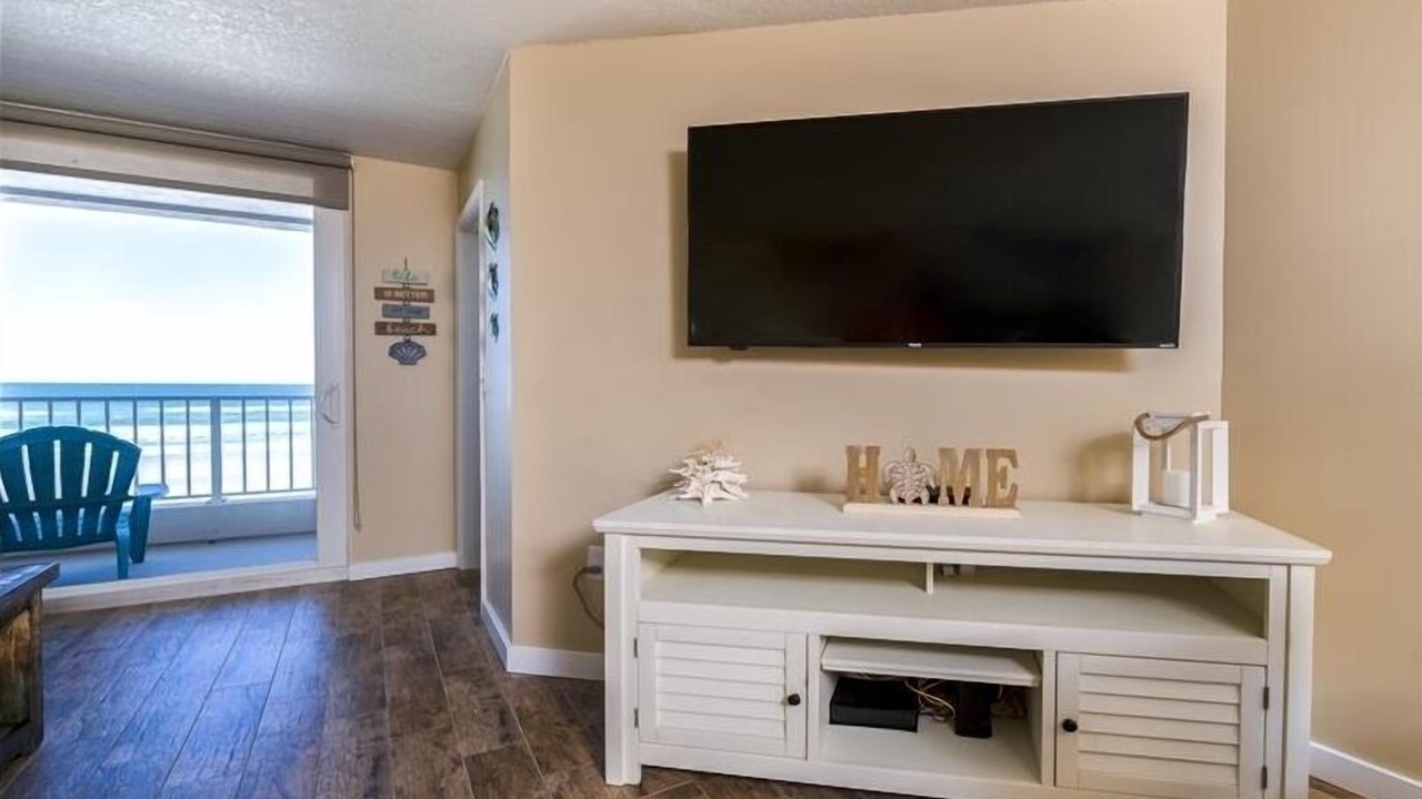 Photo of Livingroom in Ponce Inlet