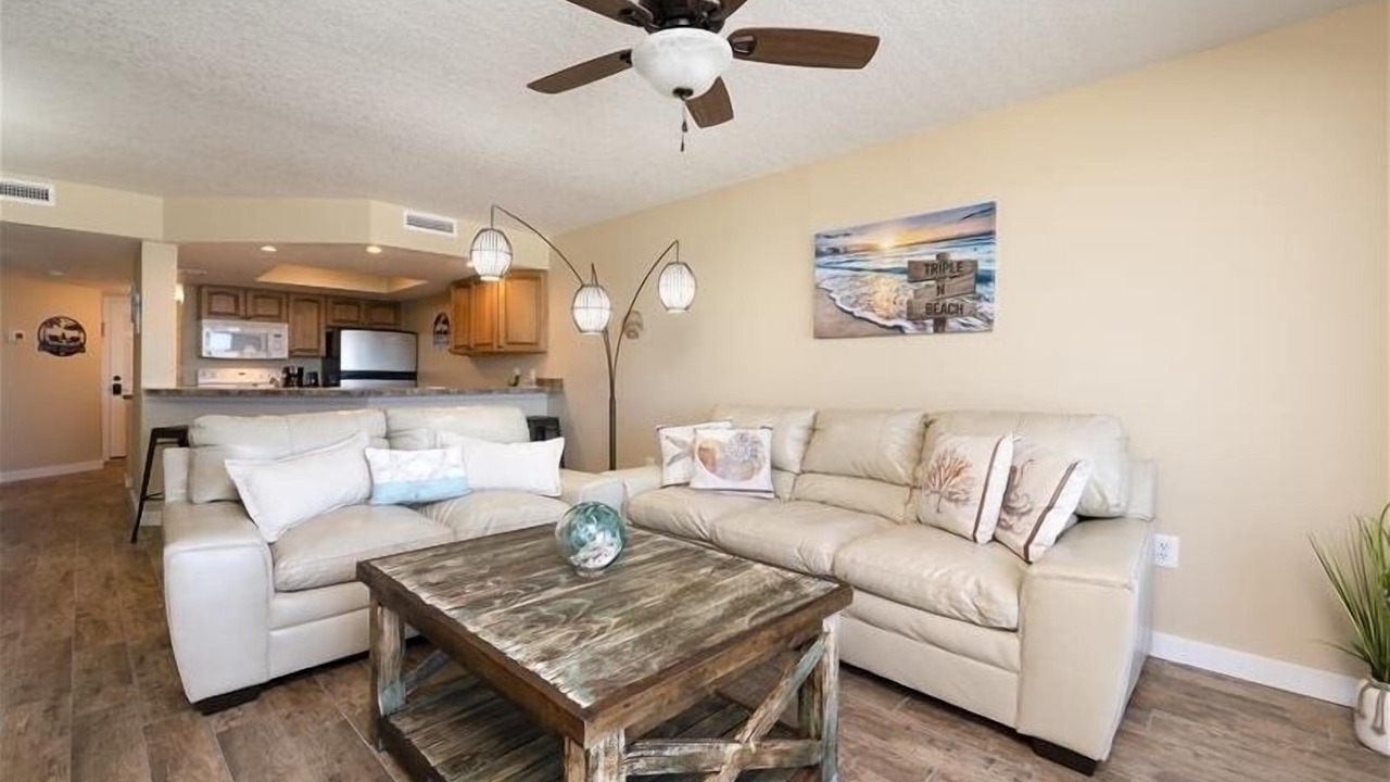 Photo of Livingroom in Ponce Inlet