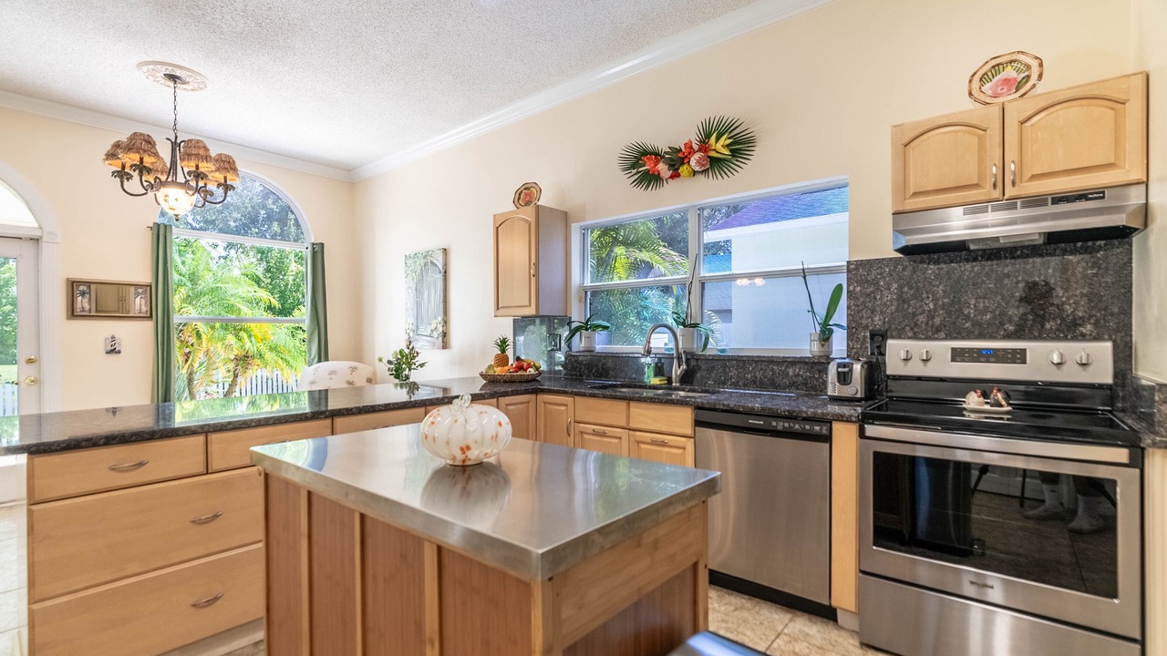 Photo of Kitchen in Lake Magdalene