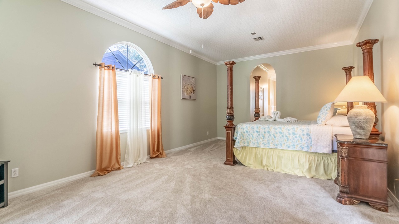 Photo of Bedroom in Lake Magdalene