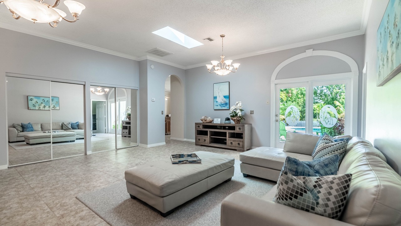 Photo of Livingroom in Lake Magdalene