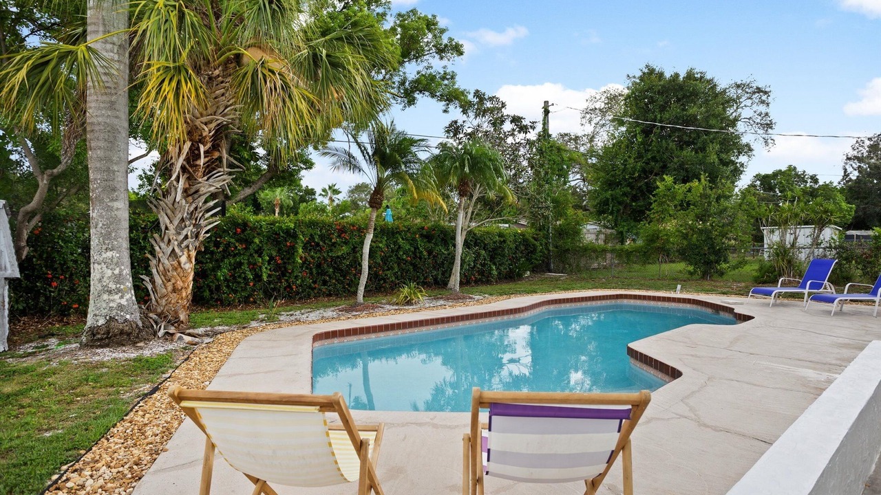 Photo of Outdoor in Gulf Gate Estates