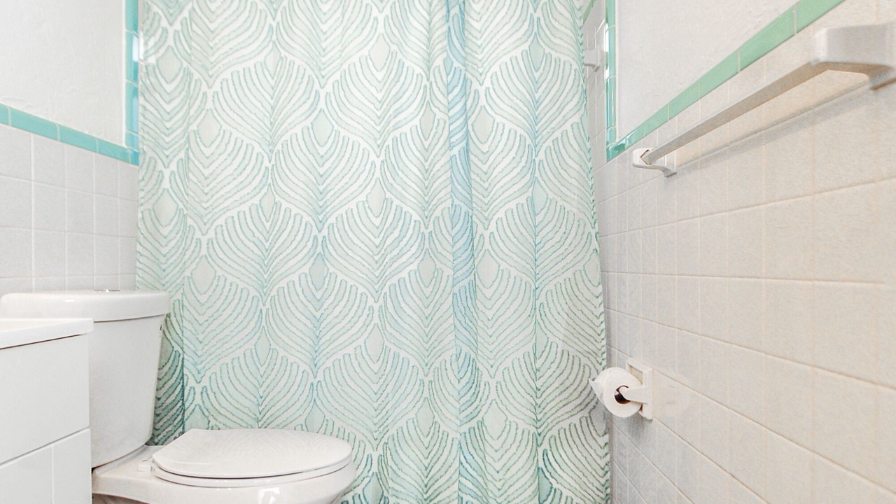 Photo of Bathroom in Gulf Gate Estates