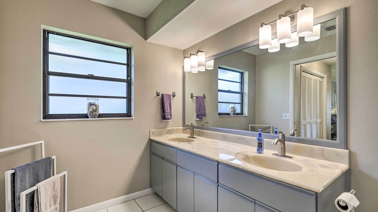 Photo of Bathroom in Palm Harbor