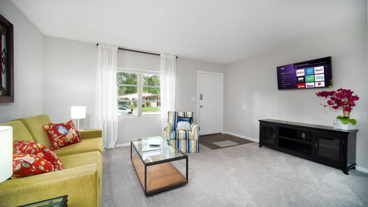 Photo of Livingroom in Cedar Hills