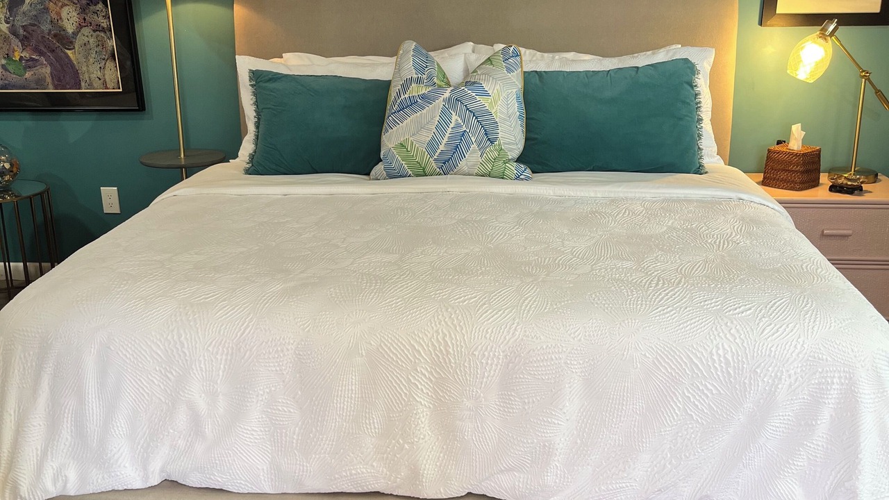 Photo of Bedroom in Parrot Cove
