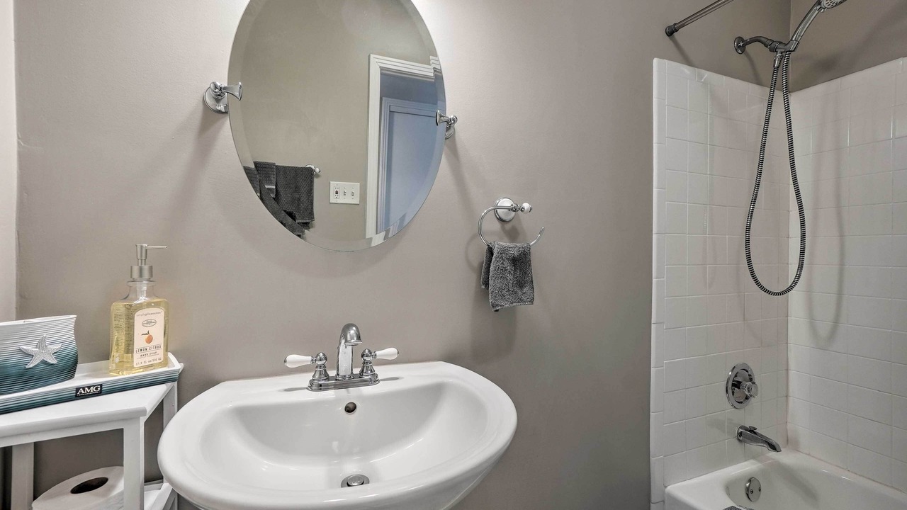 Photo of Bathroom in Bay Crest Park