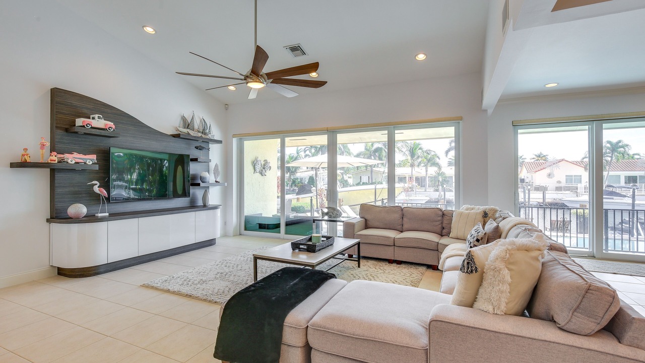 Photo of Livingroom in Lighthouse Point